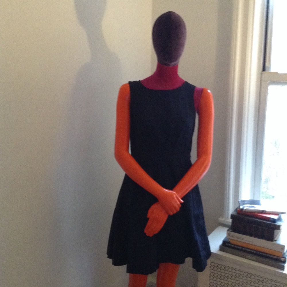 TOMMY HILFIGER. CLASSIC BLUE AND RED DRESS
